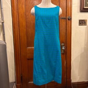 Retro-looking, plaid dress